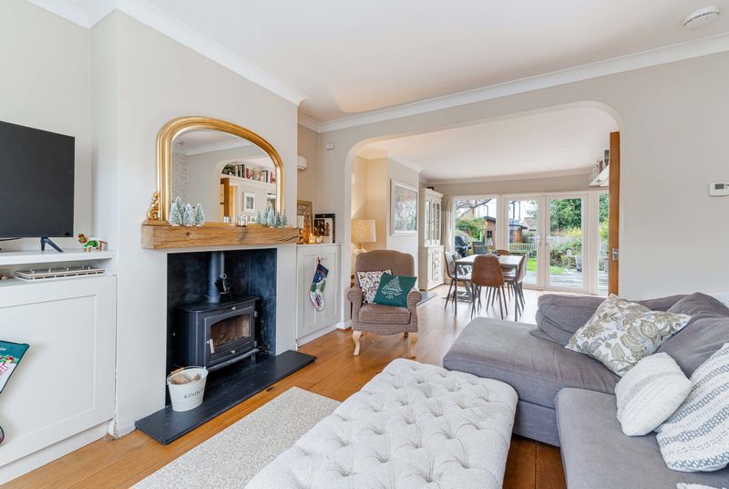 Living Area- click for photo gallery